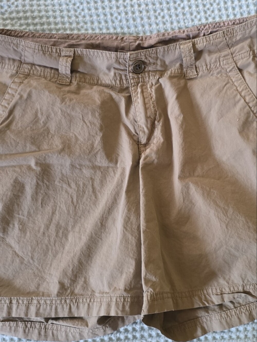 Columbia Khaki/Tan Men's Casual Shorts